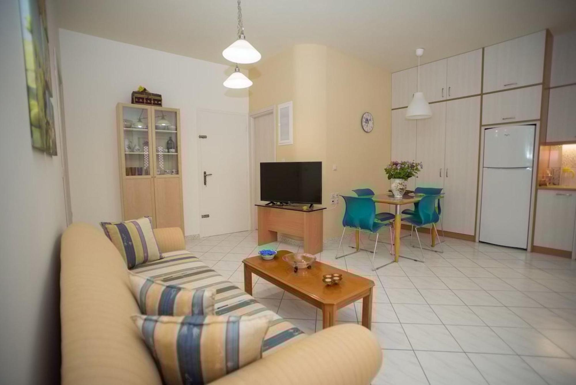 Comfi Apartment Kleio イラクリオン エクステリア 写真