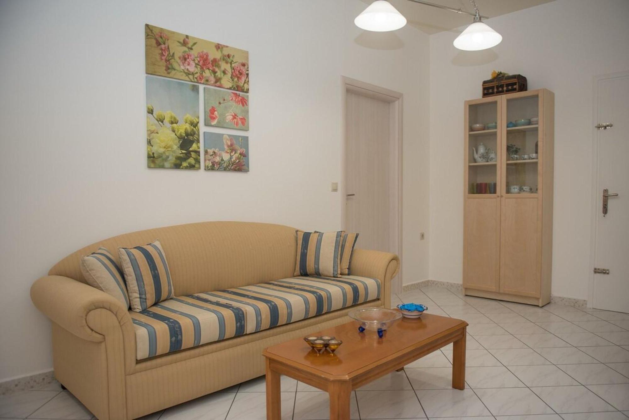 Comfi Apartment Kleio イラクリオン エクステリア 写真